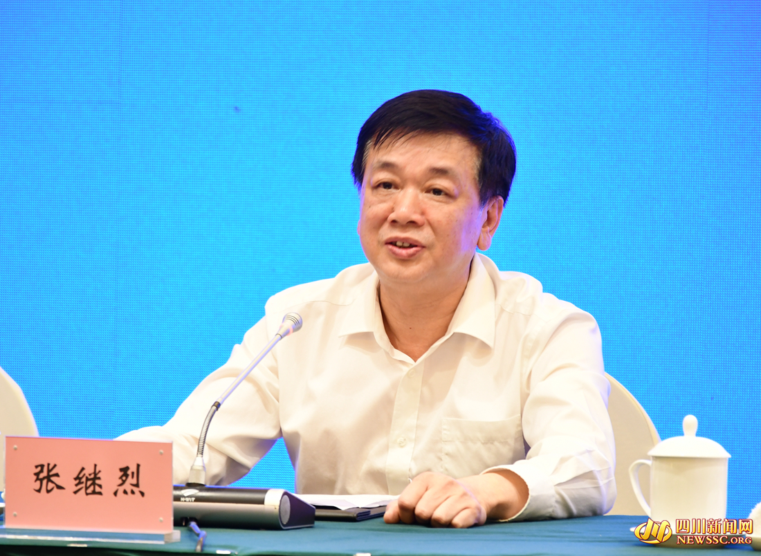 AG尊龙登陆电气集团副总经理、党组成员张继烈_副本.jpg